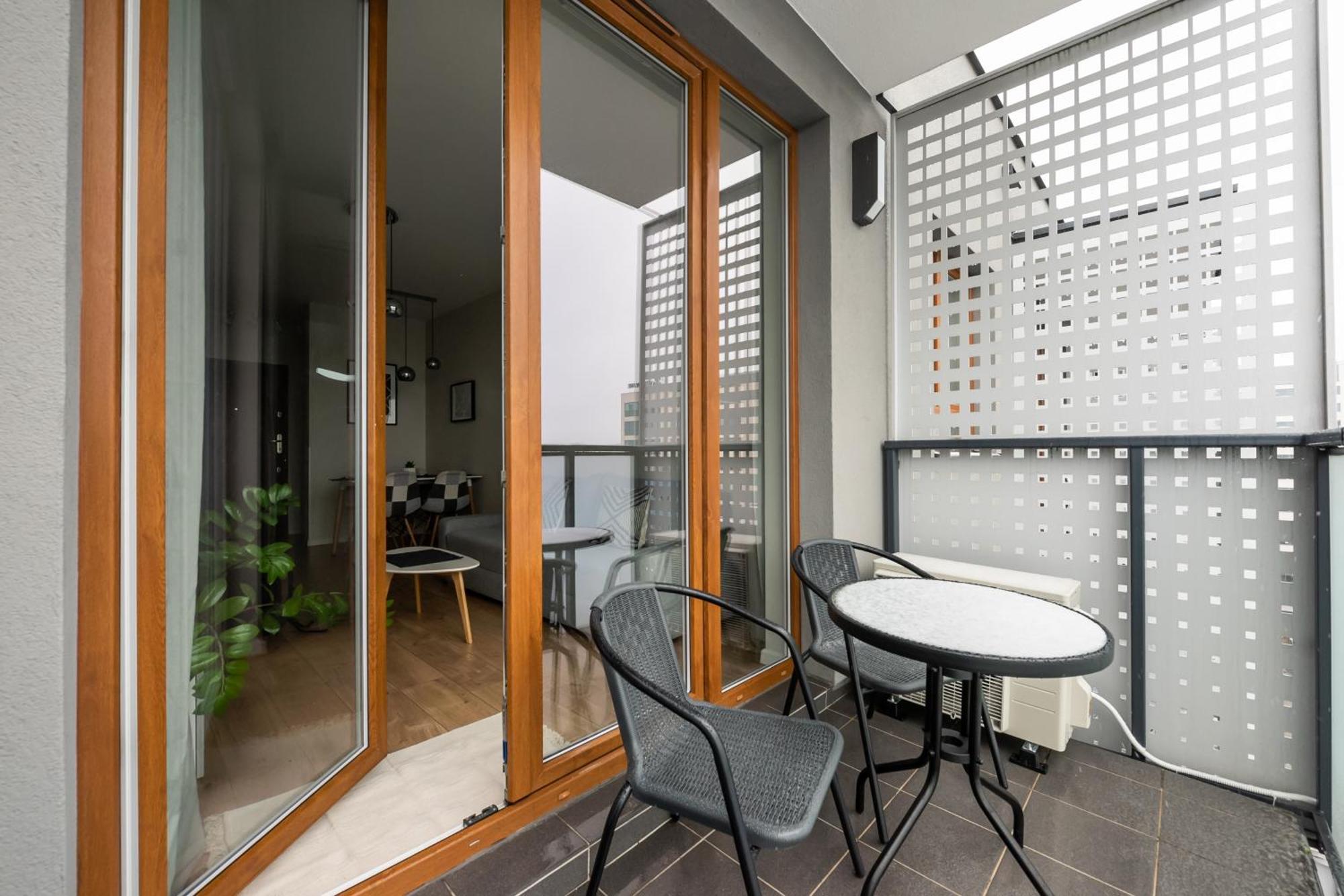Business Mokotow Park 84 *